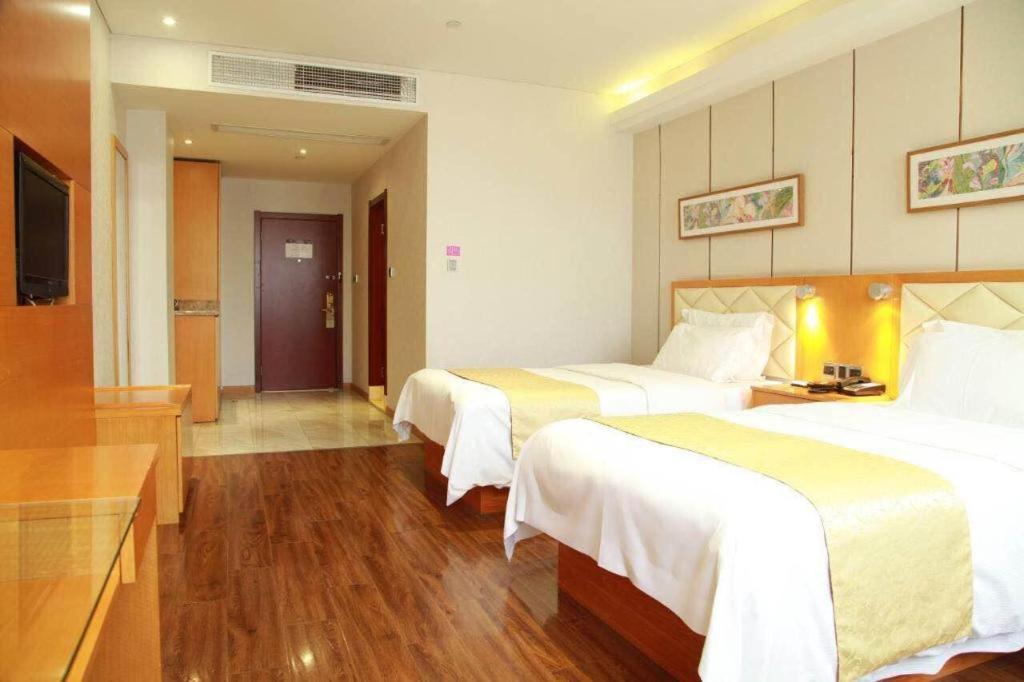 Hotel Yitel Hongqiao Railway Station National Convention And Exhibition Center 4*