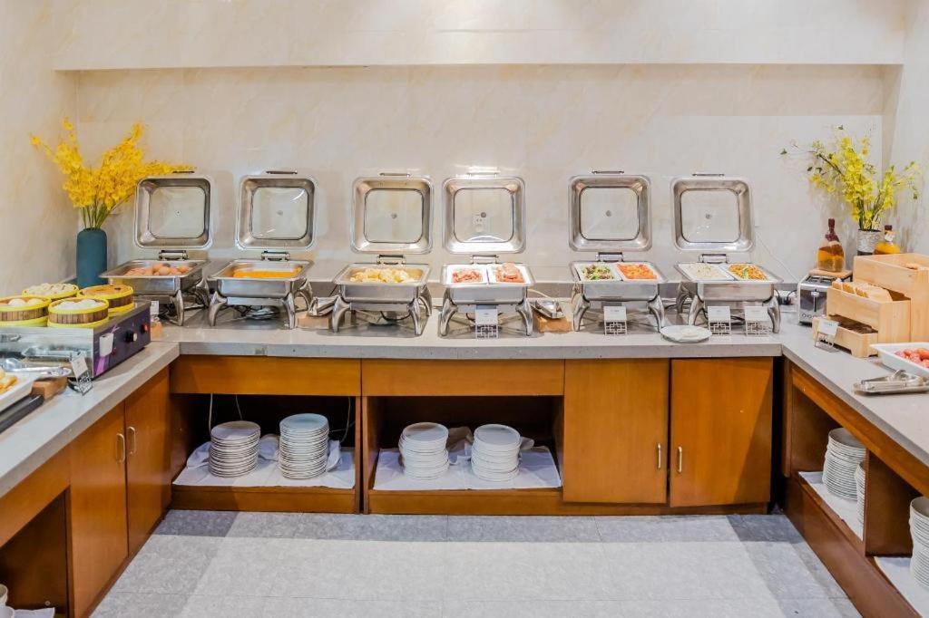 Yitel Hongqiao Railway Station National Convention And Exhibition Center Hotel Xangai