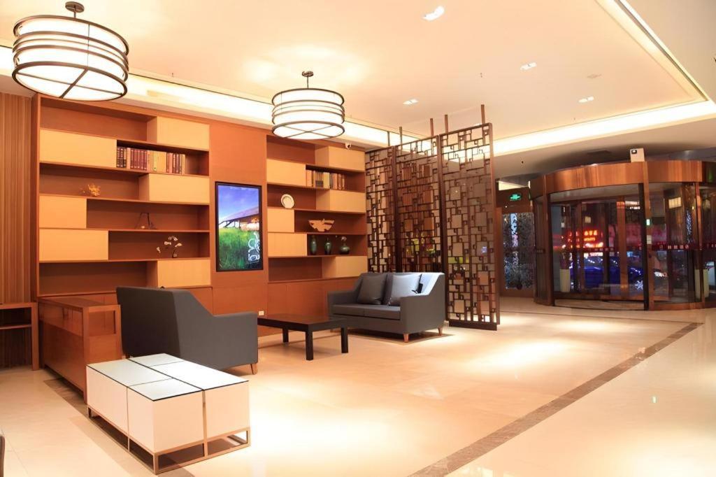 Yitel Hongqiao Railway Station National Convention And Exhibition Center Hotel Shanghai